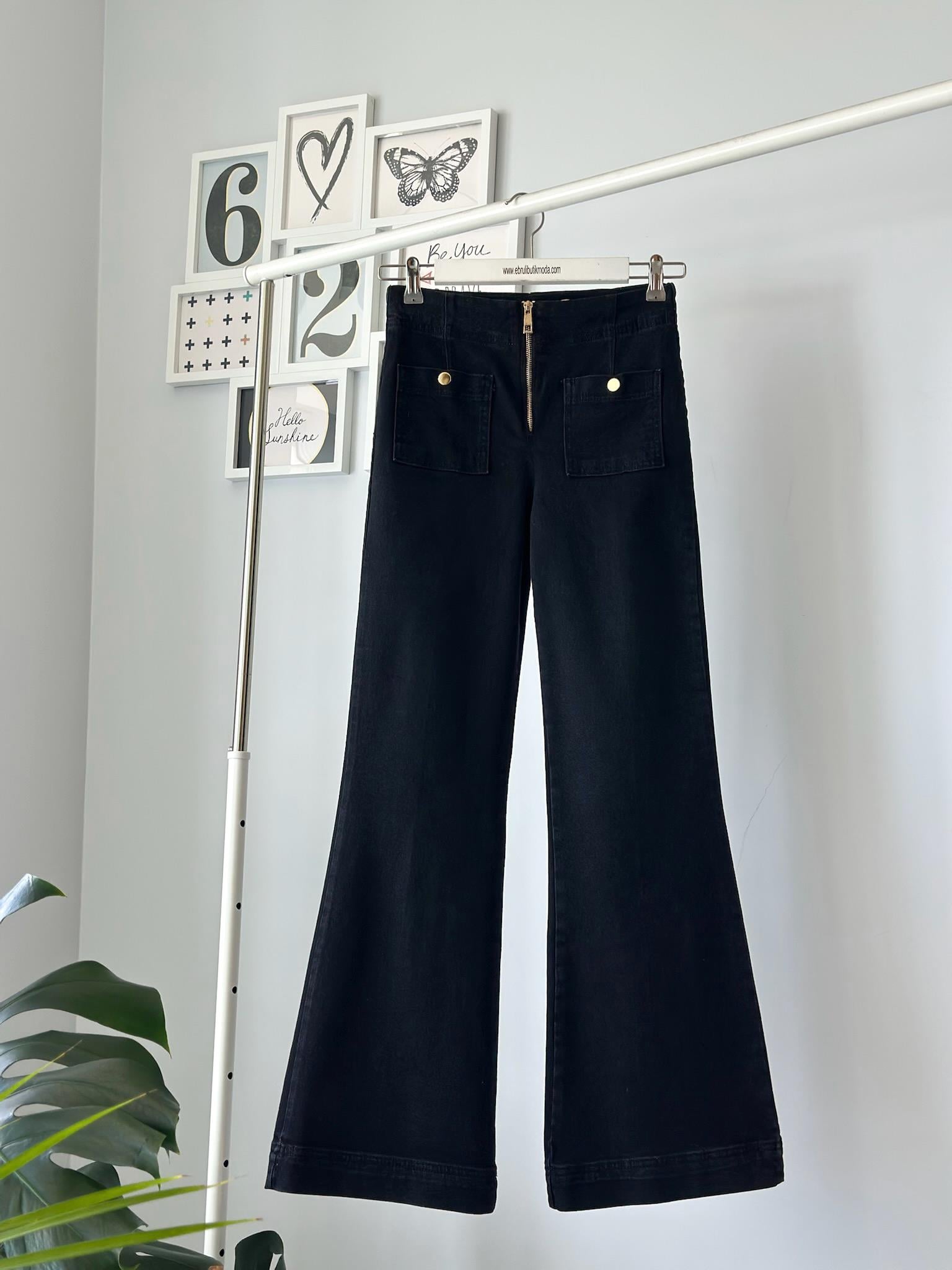 SİYAH ÖNDEN CEPLİ JEAN