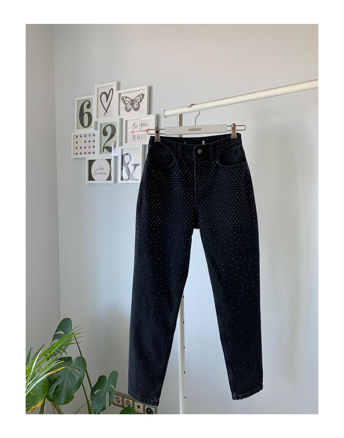 TAŞLI BOYFRIEND JEAN