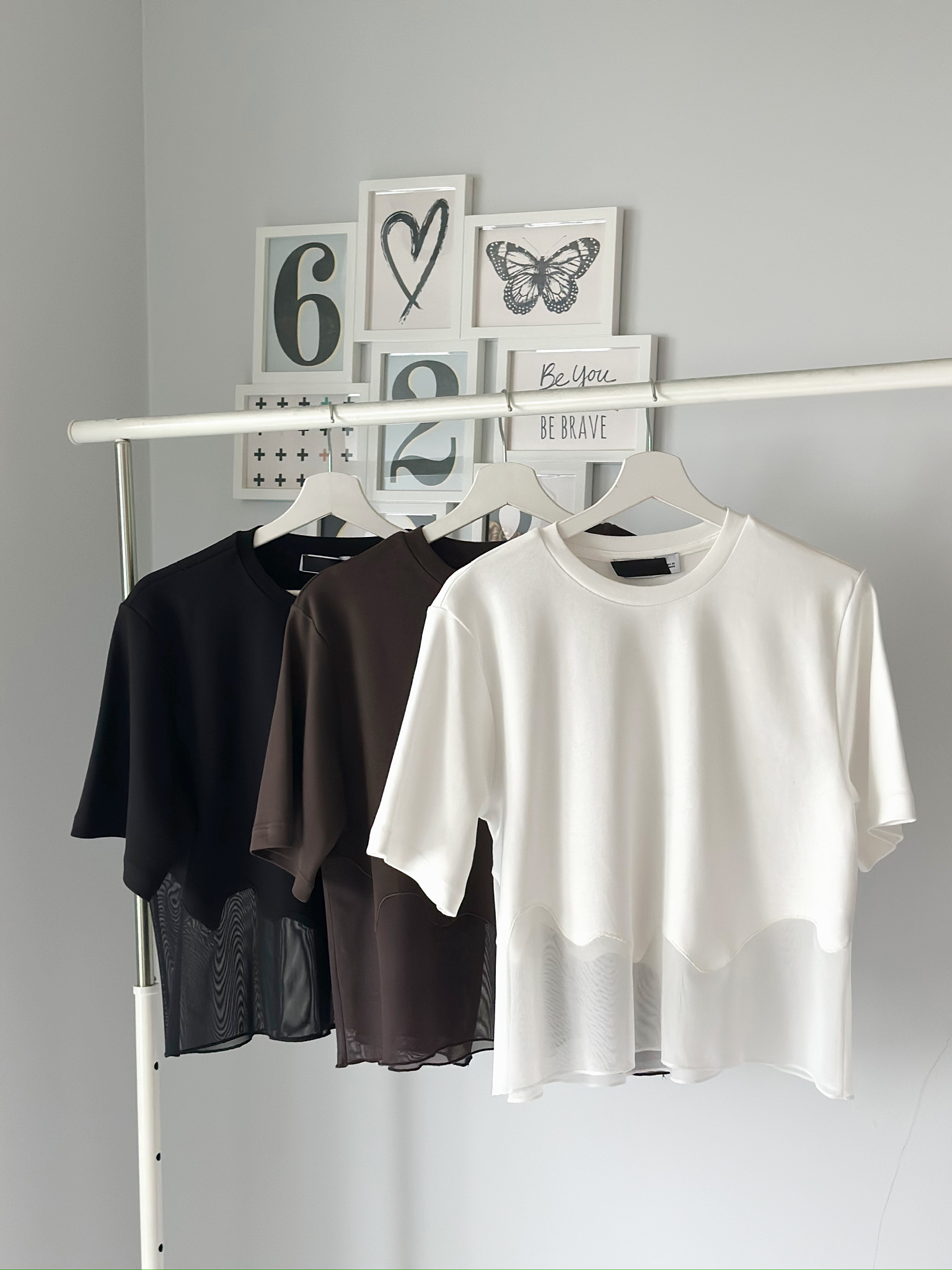 TÜL DETAYLI GARNİLİ TSHIRT