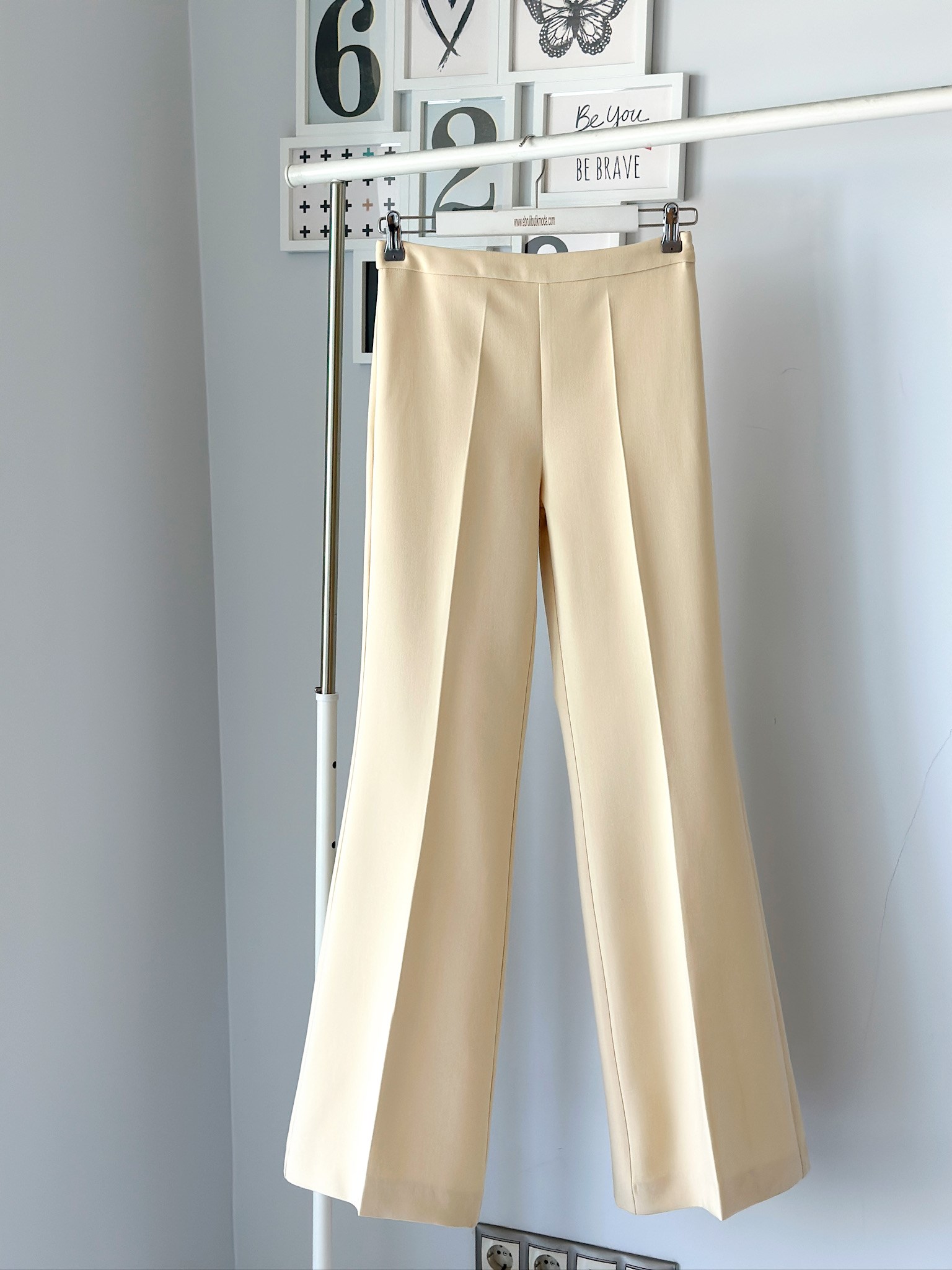 YANDAN FERMUARLI GENİŞ PAÇA PANTOLON