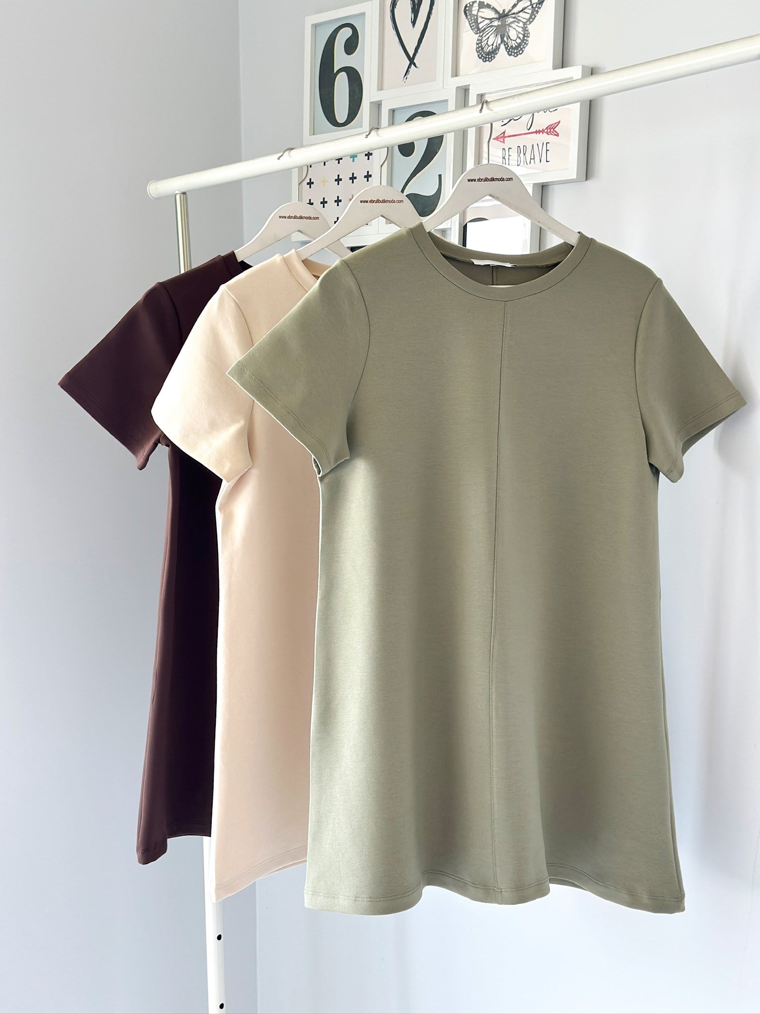 YARIM KOL ESNEK SPOR ELBİSE