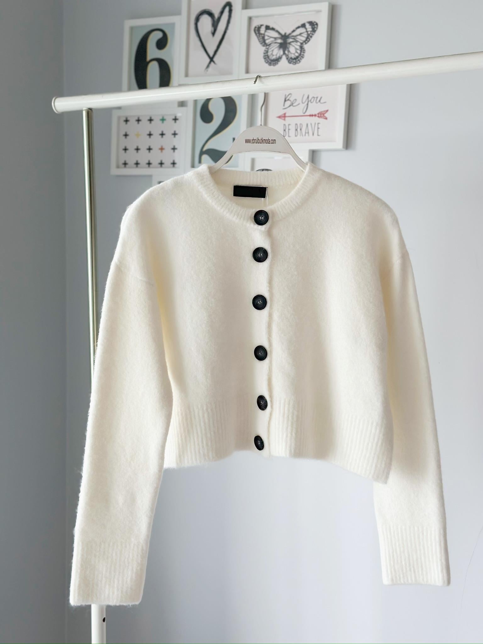 YIRTMAÇLI YUMUŞAK HIRKA