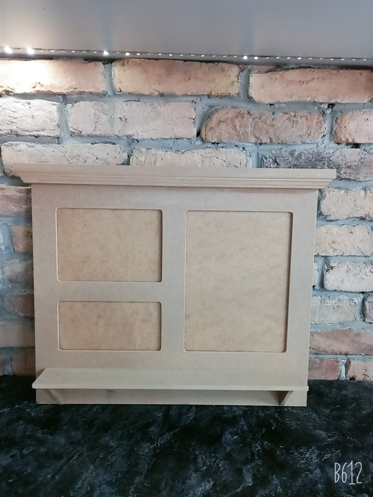 AHŞAP PENCERELİ PANO