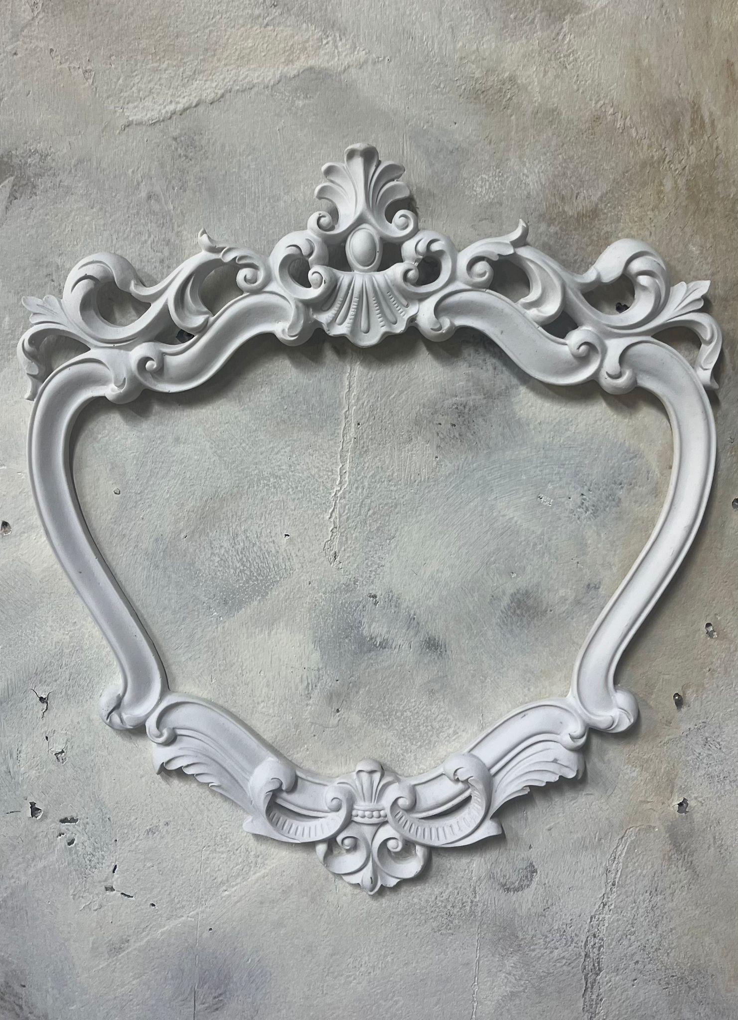 Beylerbeyi Polyester Çerçeve 43 x 39 cm