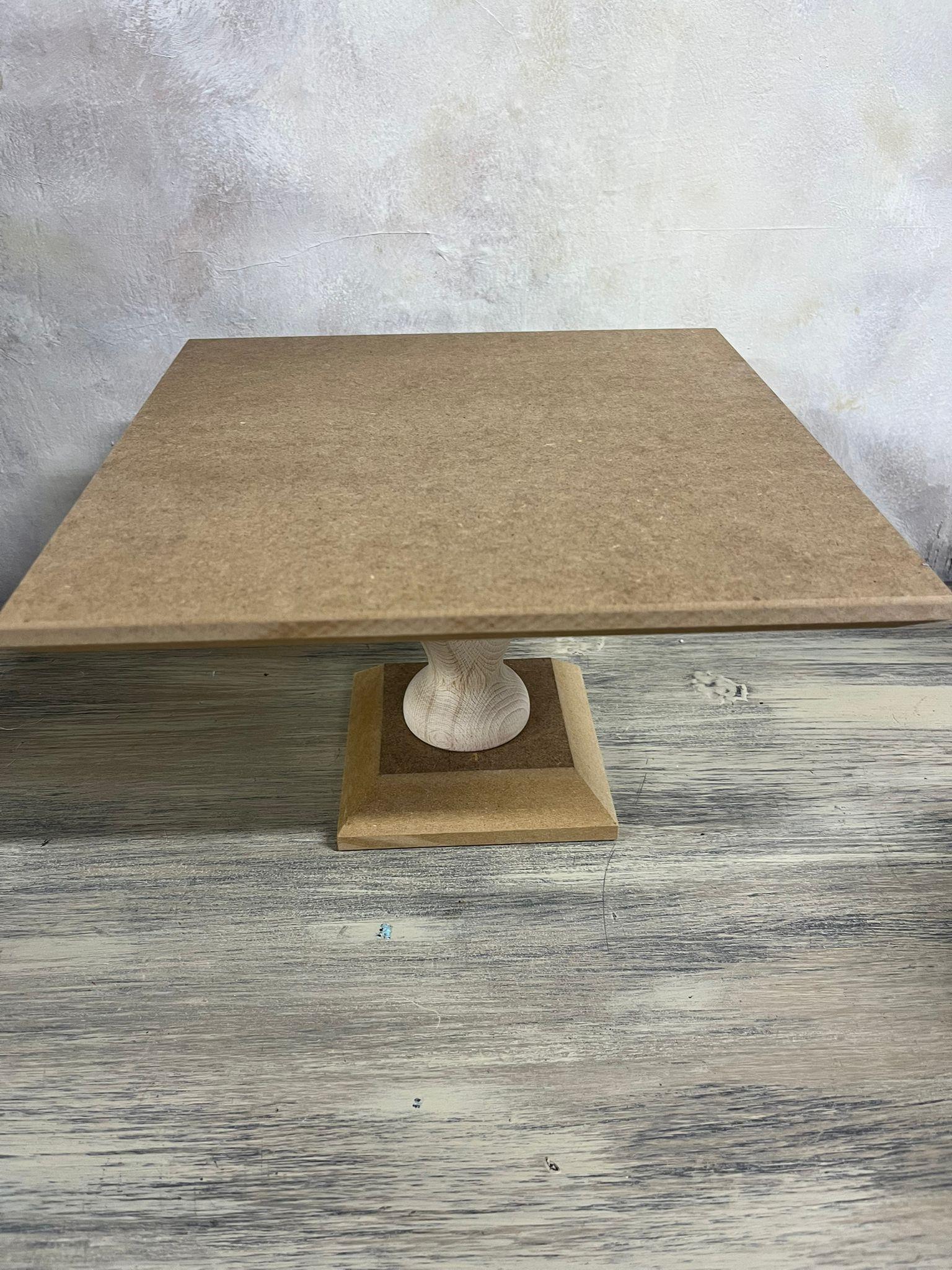 KARE AYAKLI SUNUMLUK 18X29 CM