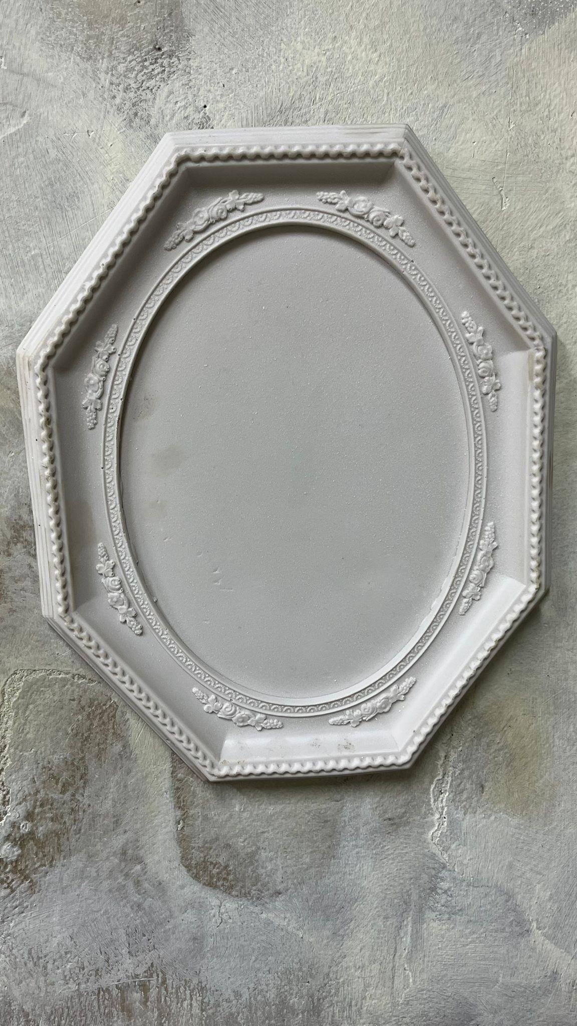 POLYESTER 8 GEN ÇERÇEVE 32X25 CM