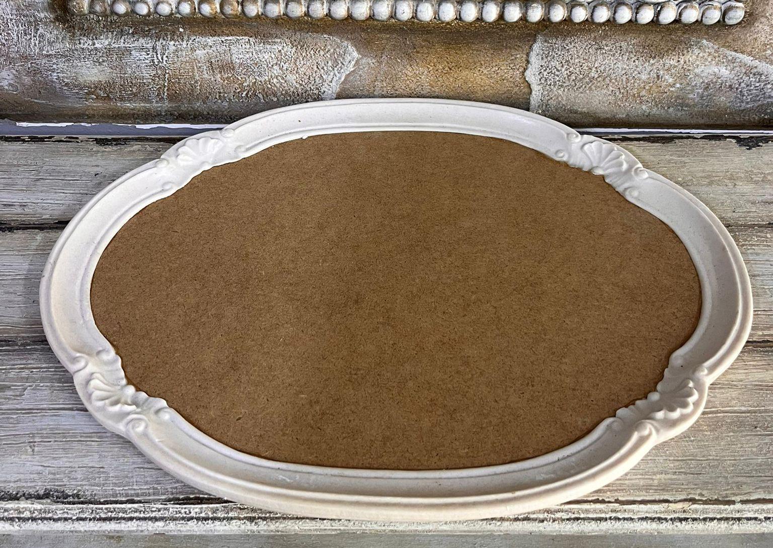 POLYESTER TEPSİ BÜYÜK 44,5X34,5 CM