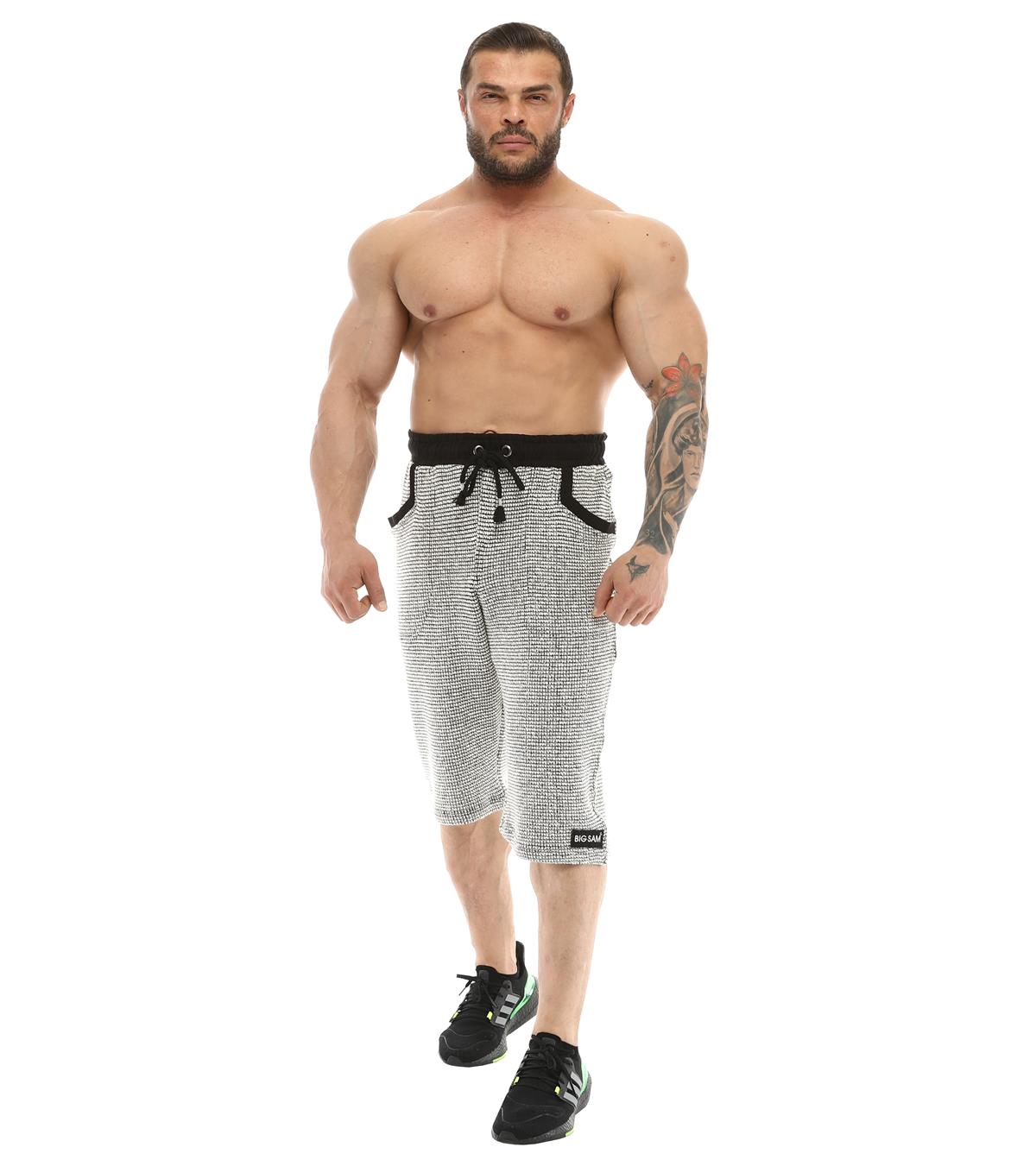 Textured Capri Shorts