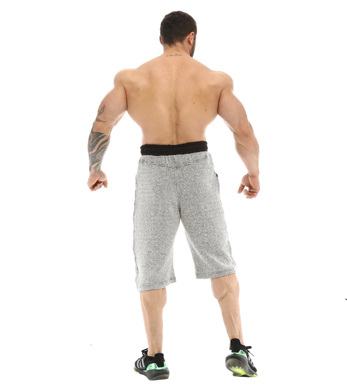 Textured Capri Shorts