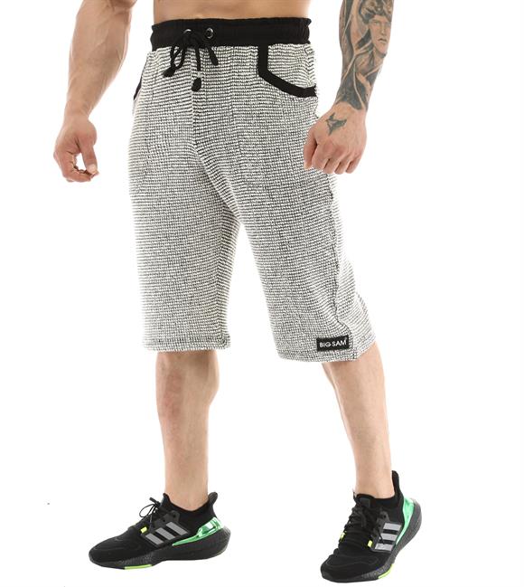 Textured Capri Shorts