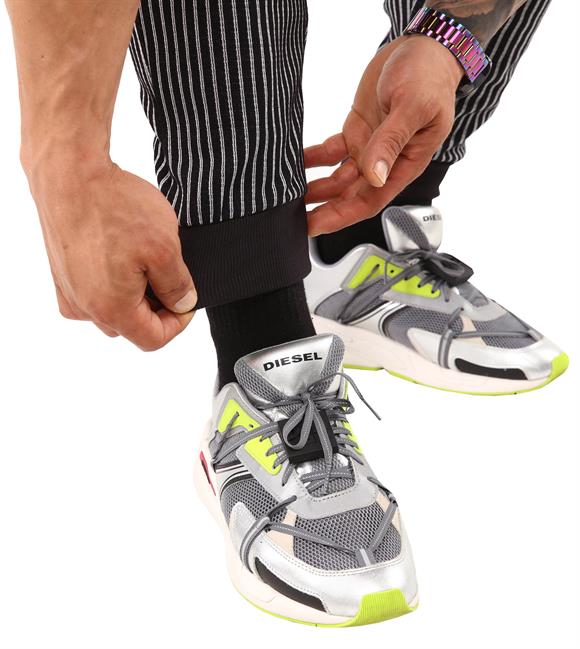 Mens Loose Fit Jogging Sweatpants