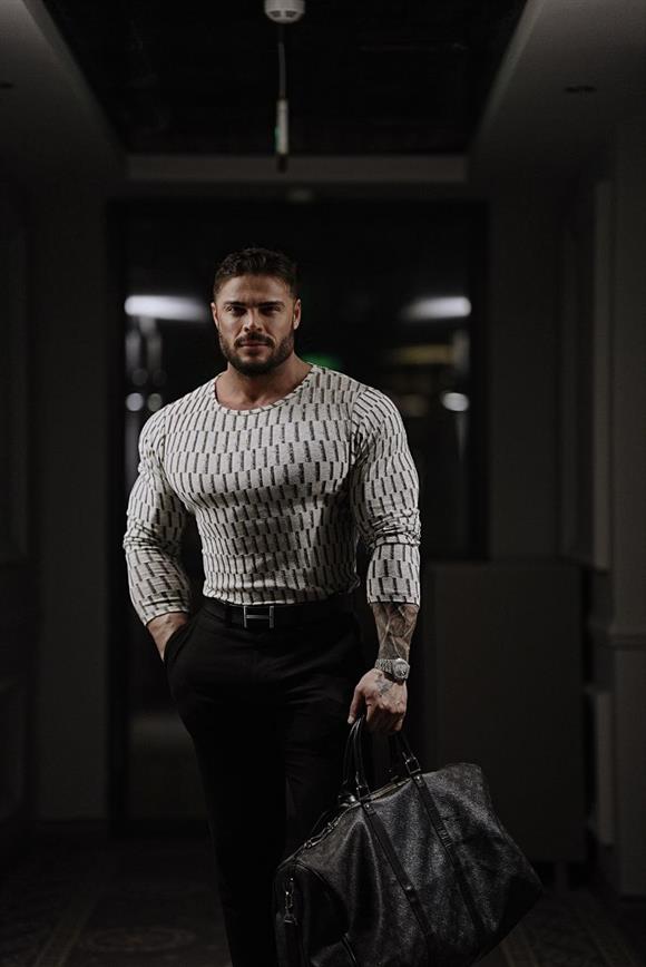 Mens Slim Fit Sweatshirt