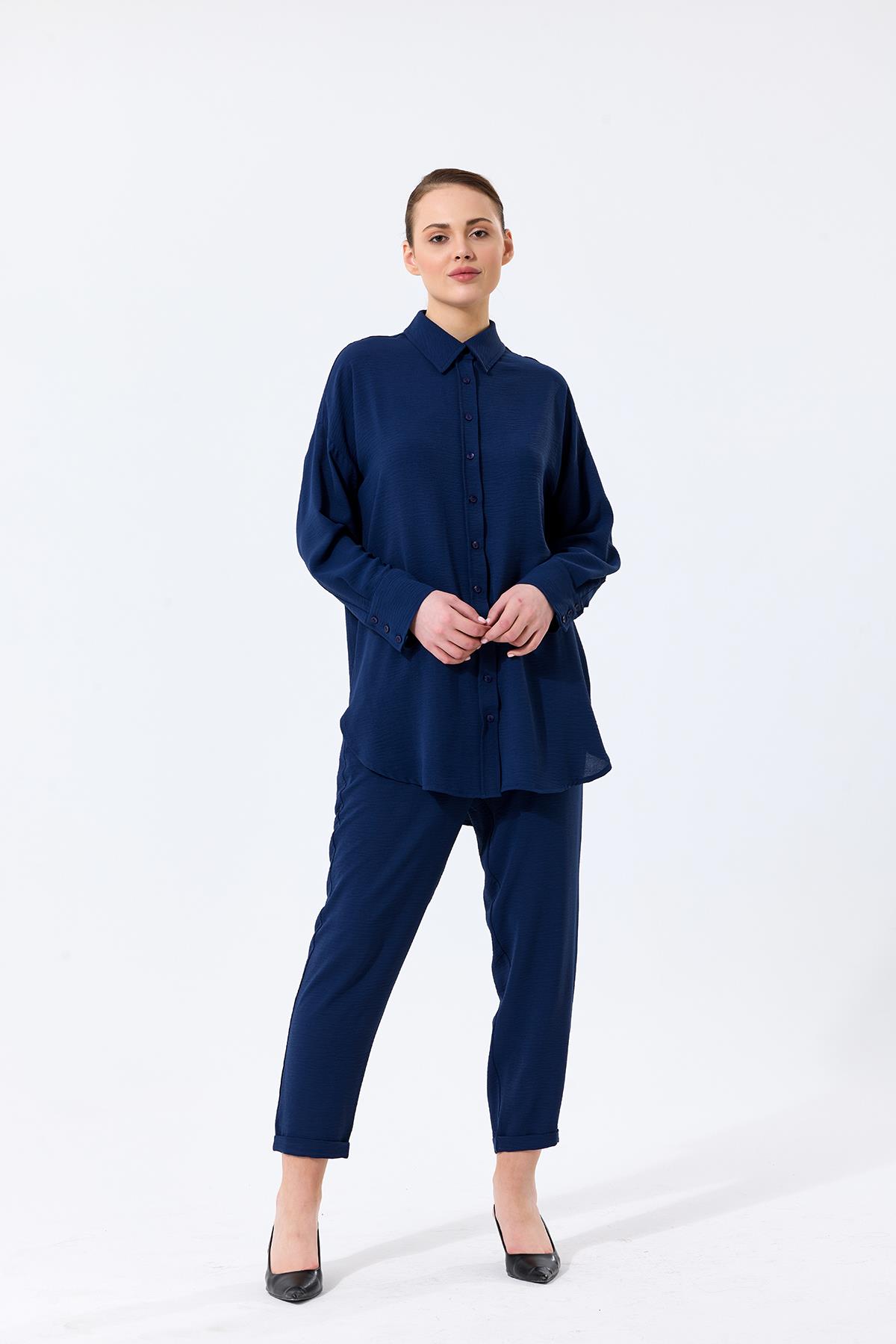 Aerobin Kumaş Gömlek Yaka Düğmeli Dar Paça Pantolon Cep Detaylı Lotus İkili Takım Lacivert