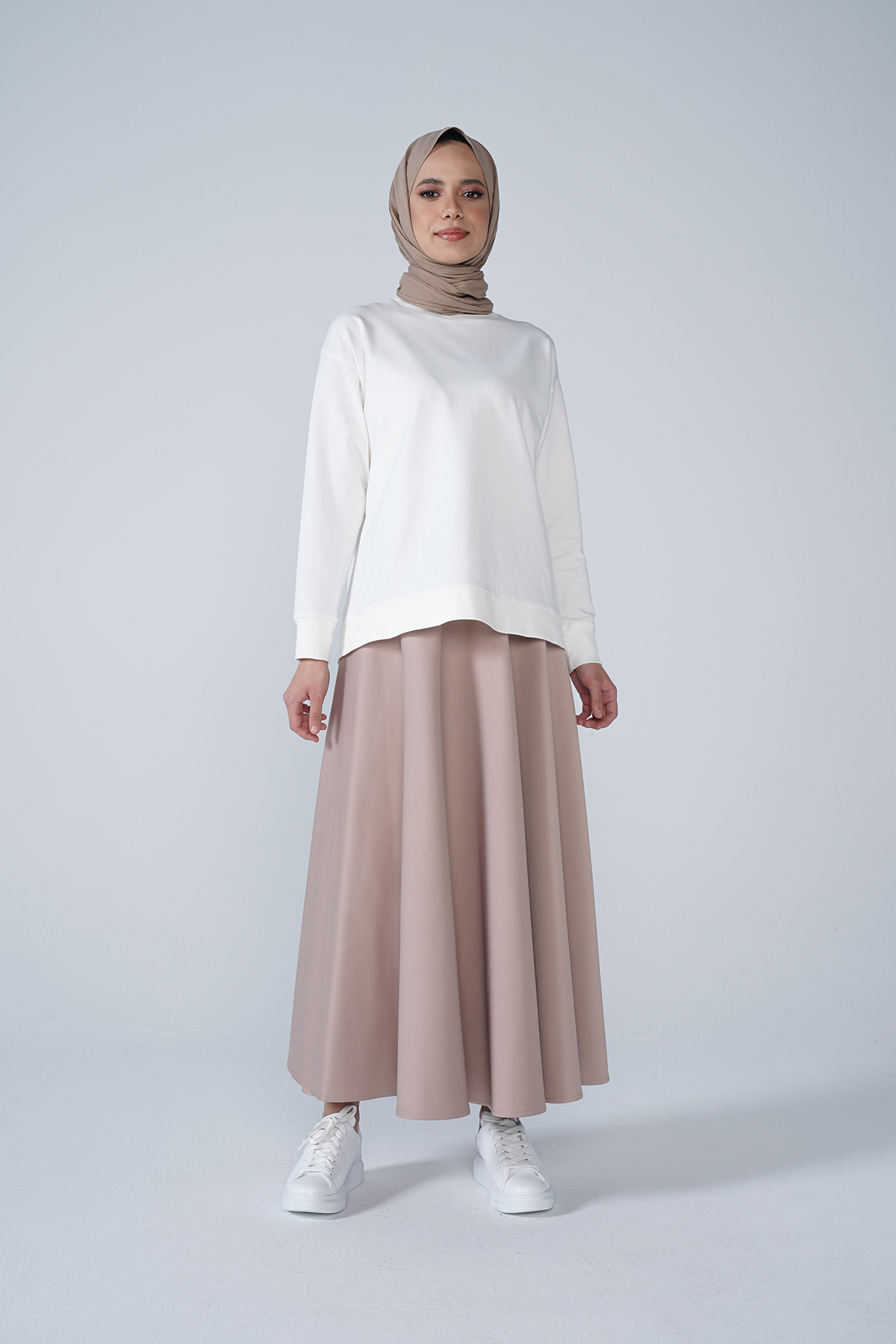 Bisiklet Yaka Basic İki İplik Sweat Ekru