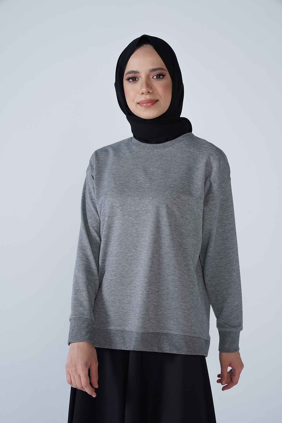 Bisiklet Yaka Basic İki İplik Sweat Gri