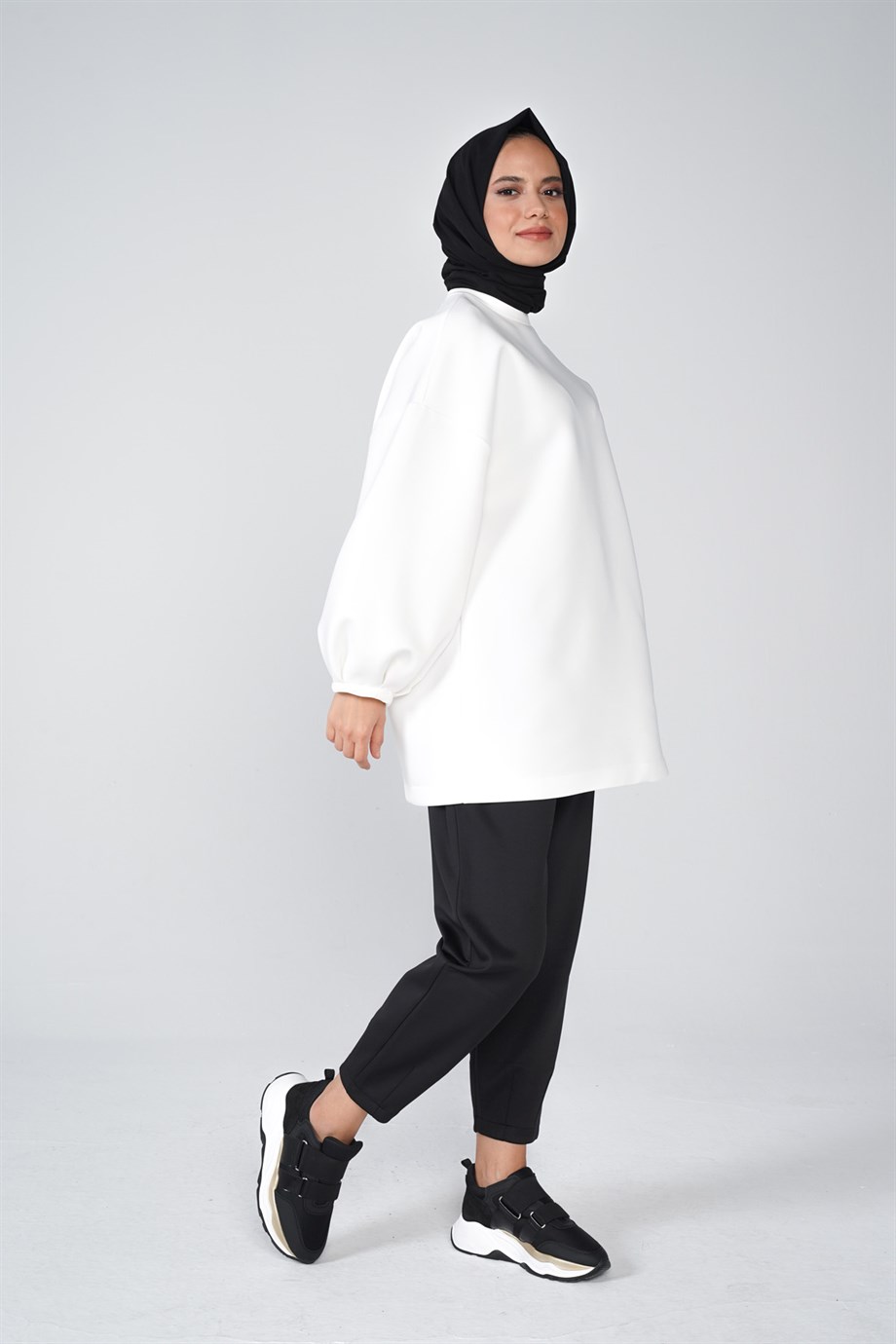 Scuba Kumaş Balon Kol Bisiklet Yaka Bubble Basic Tunik Beyaz