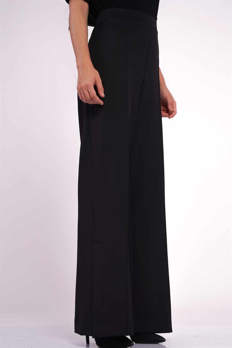 Scuba Kumaş Paça Yırtmaç Detaylı İspanyol Paça Merlin Pantolon Siyah