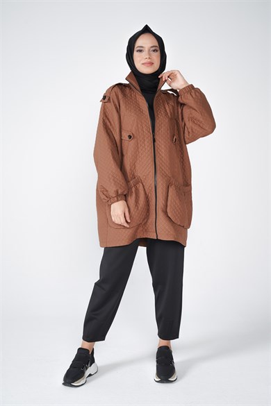 Bella Kapitone Kumaş Fermuar Ve Cep Detaylı Ceket Taba