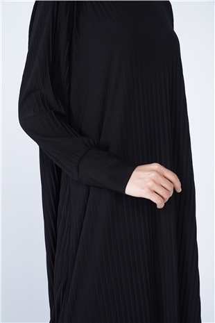 Kol Manşetli Bisiklet Yaka Piliseli Beyzi Uzun Elbise Siyah