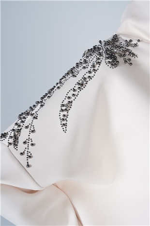 Omuz Taş İşlemeli Yüksek Yaka Diamond Tunik Vanilya