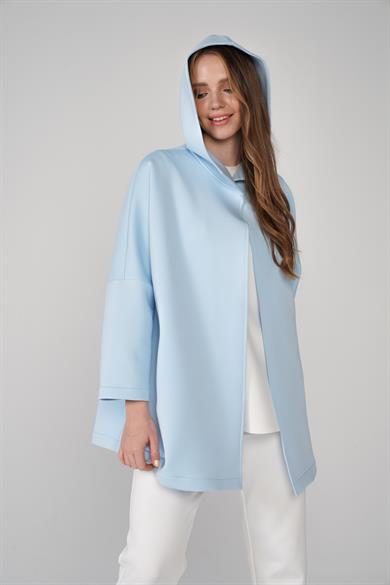 Puf Kumaş Kapüşonlu Cepli Yaka Çıtçıt Detaylı Nicole Kap Bebe Mavisi