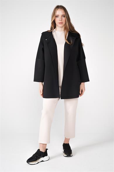 Puf Kumaş Kapüşonlu Cepli Yaka Çıtçıt Detaylı Nicole Kap Siyah