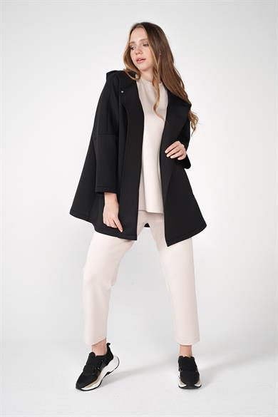 Puf Kumaş Kapüşonlu Cepli Yaka Çıtçıt Detaylı Nicole Kap Siyah