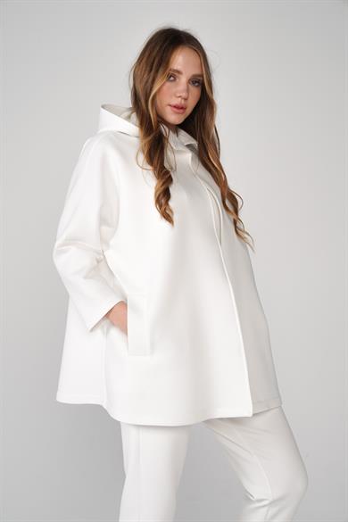 Puf Kumaş Kapüşonlu Cepli Yaka Çıtçıt Detaylı Nicole Kap Beyaz