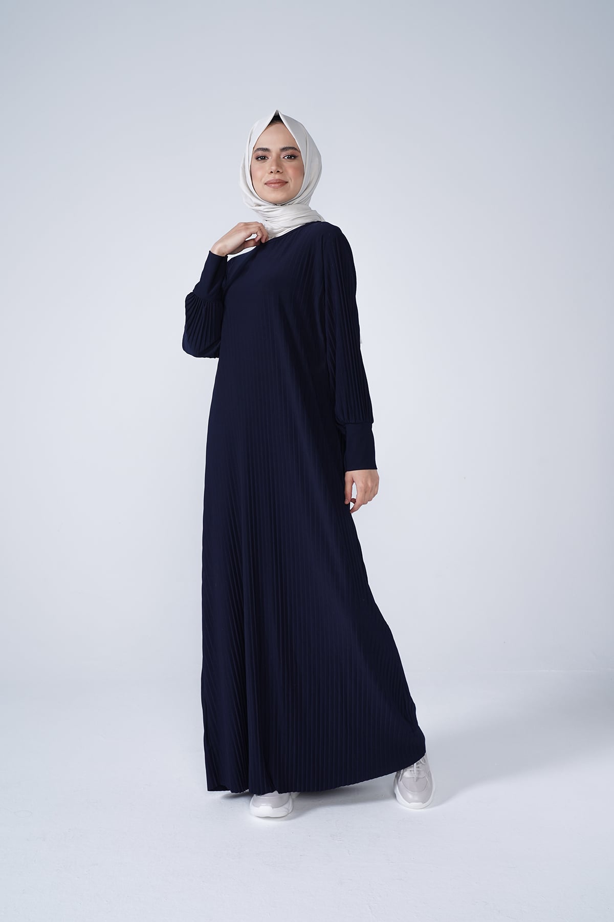 Kol Manşetli Bisiklet Yaka Piliseli Beyzi Uzun Elbise Lacivert