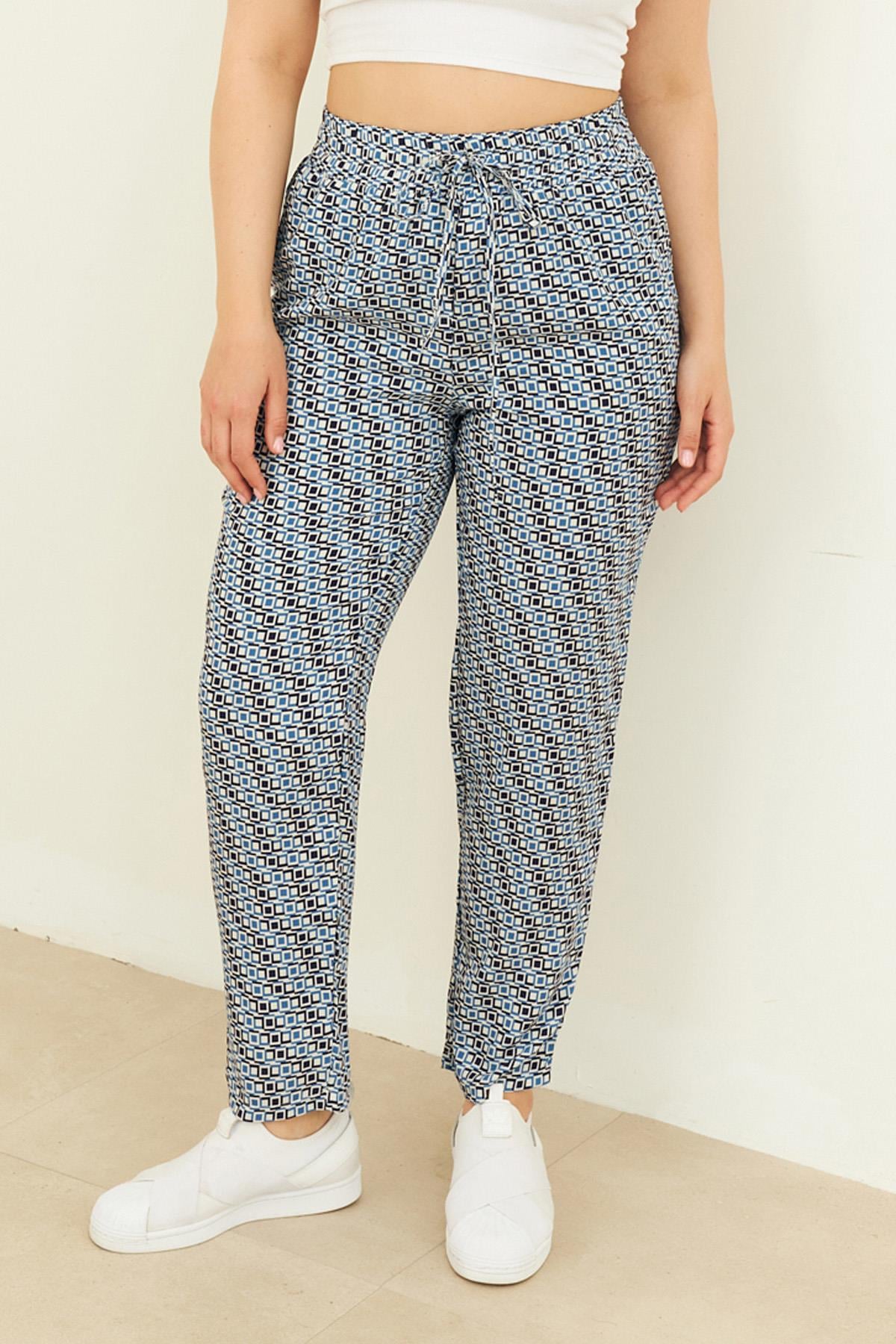 LACİVERT DESENLİ DAR PAÇA PANTOLON | curly