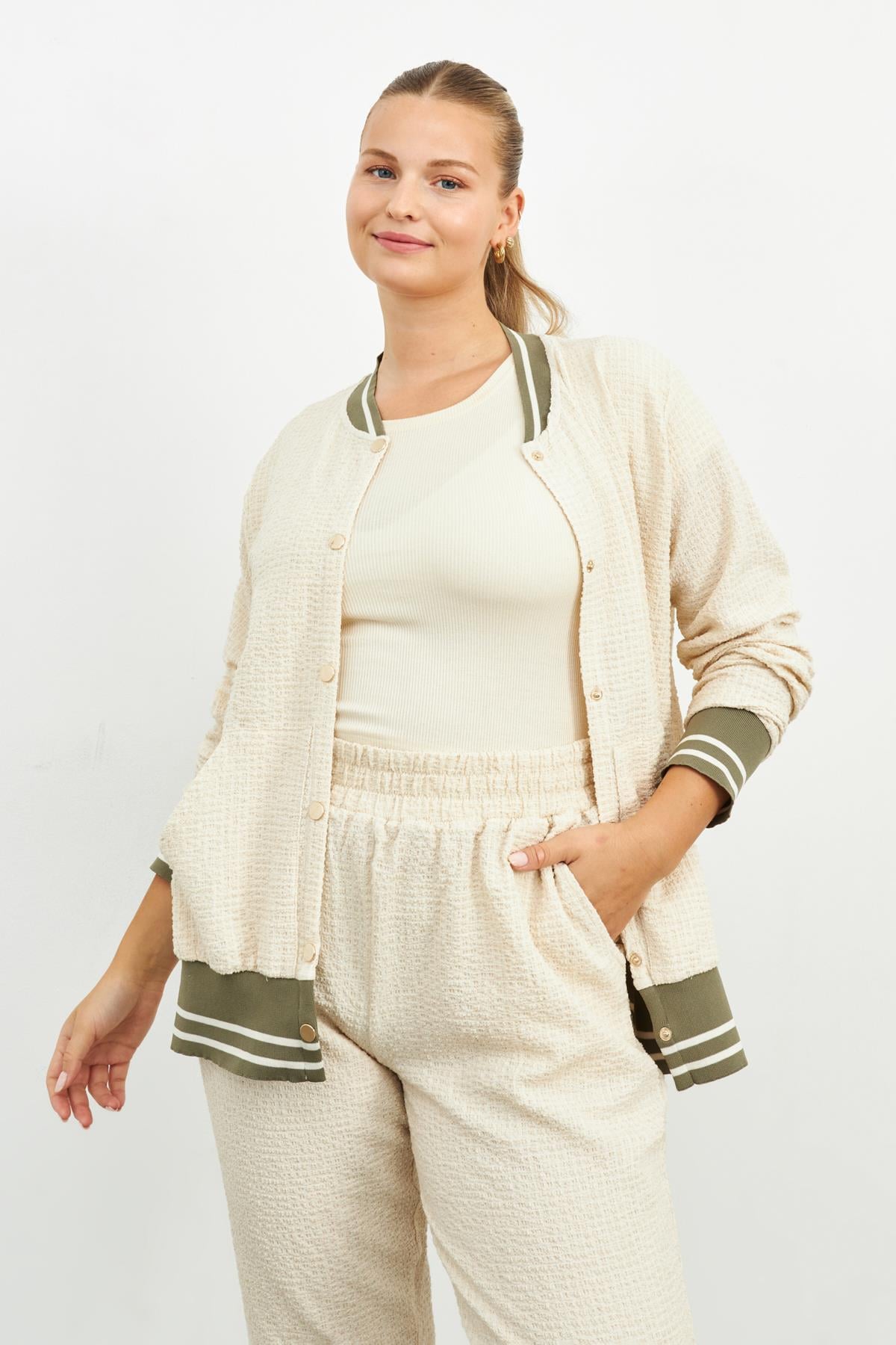 BEJ DOKULU BOMBER CEKET | curly