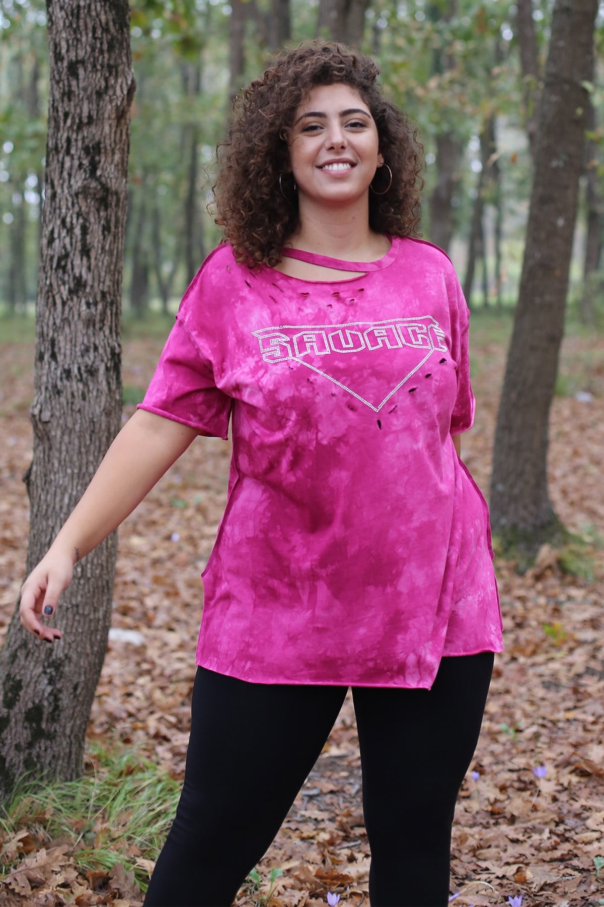 FUŞYA, BATİK DESENLİ, TAŞLI T-SHIRT | curly