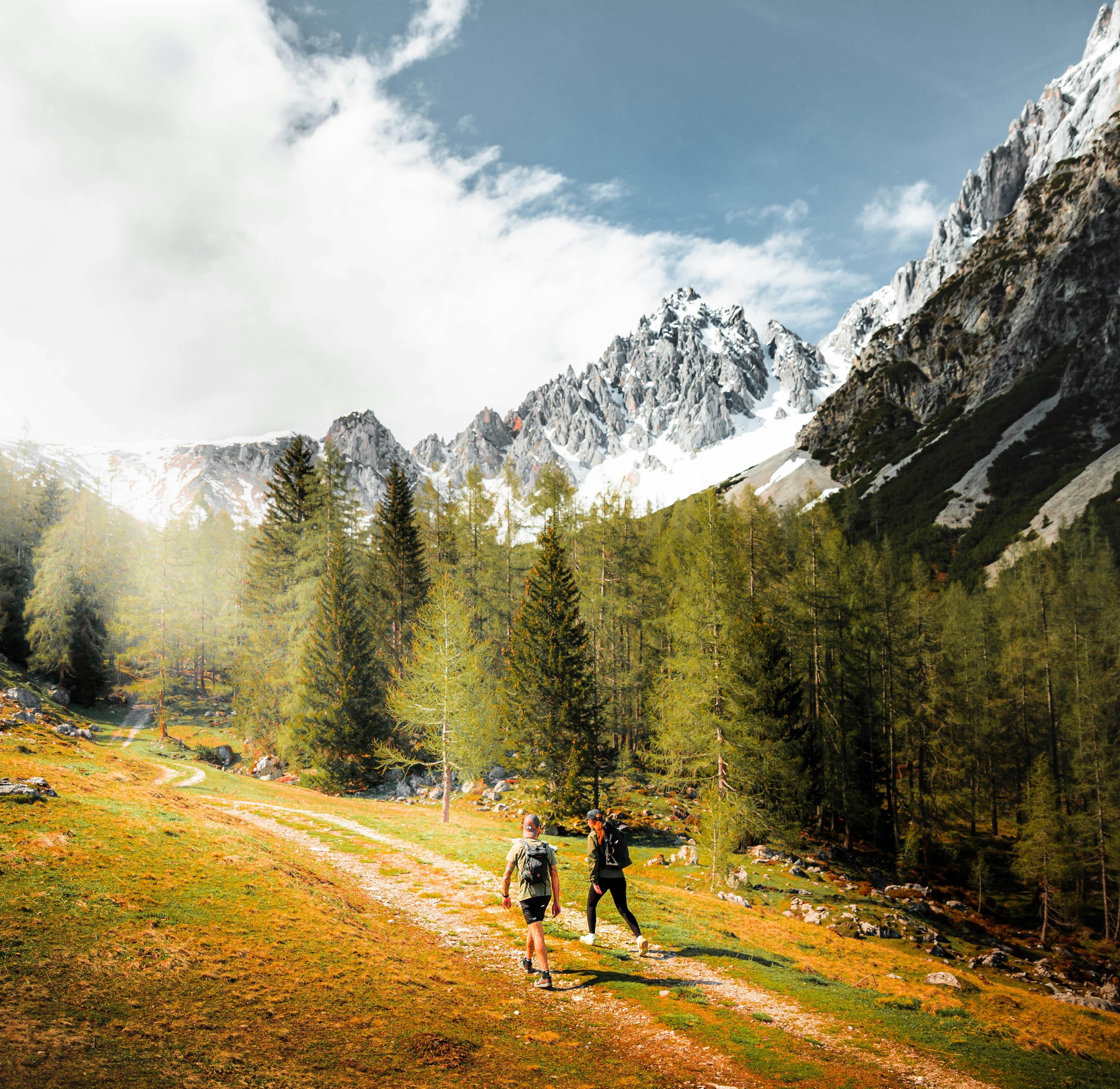 Doğa Yürüyüşleri için En İyi Outdoor Kıyafetler