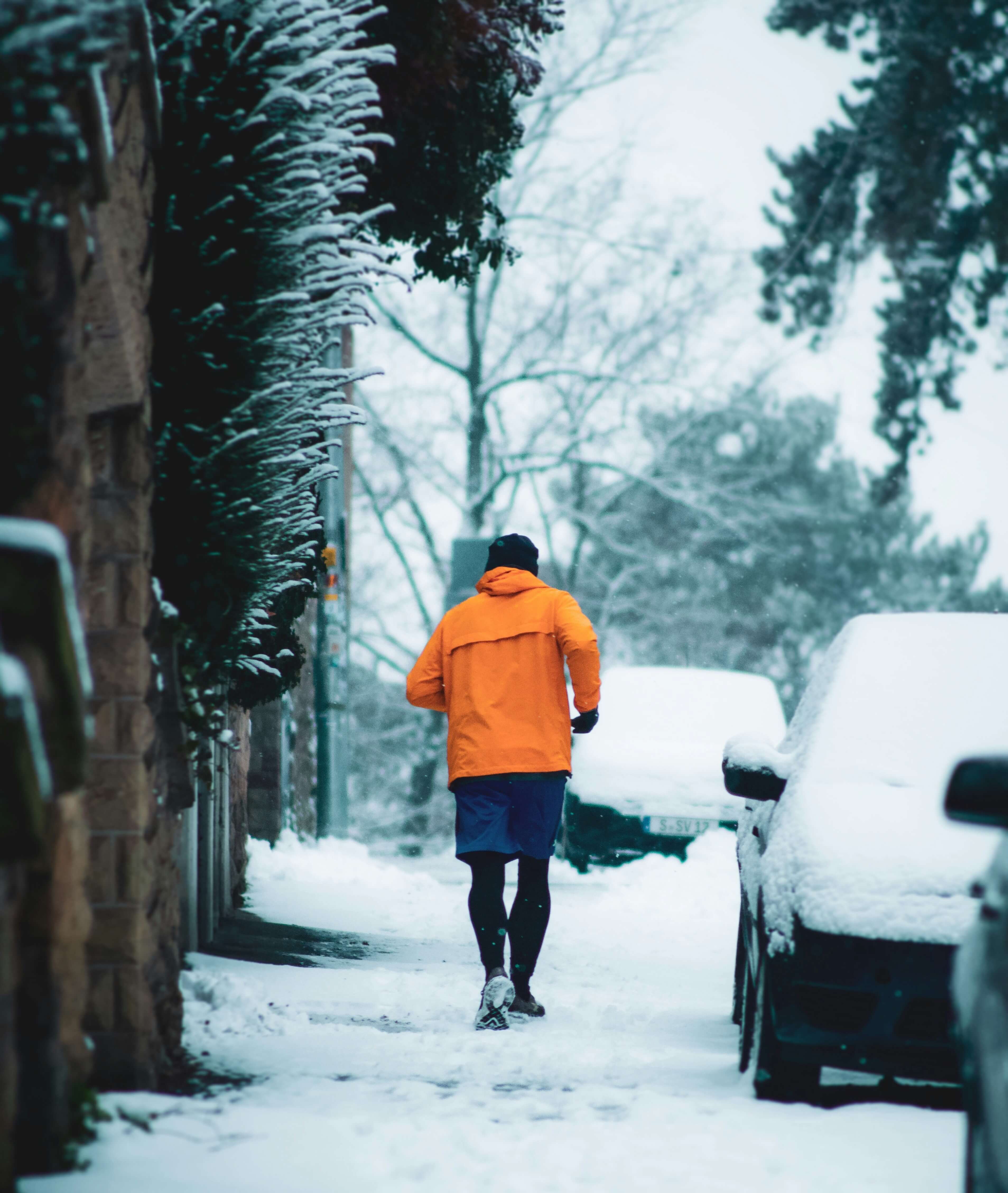 Kışın Koşarken Nasıl Sıcak Kalabilirsiniz? Giyim ve Ekipman Önerileri