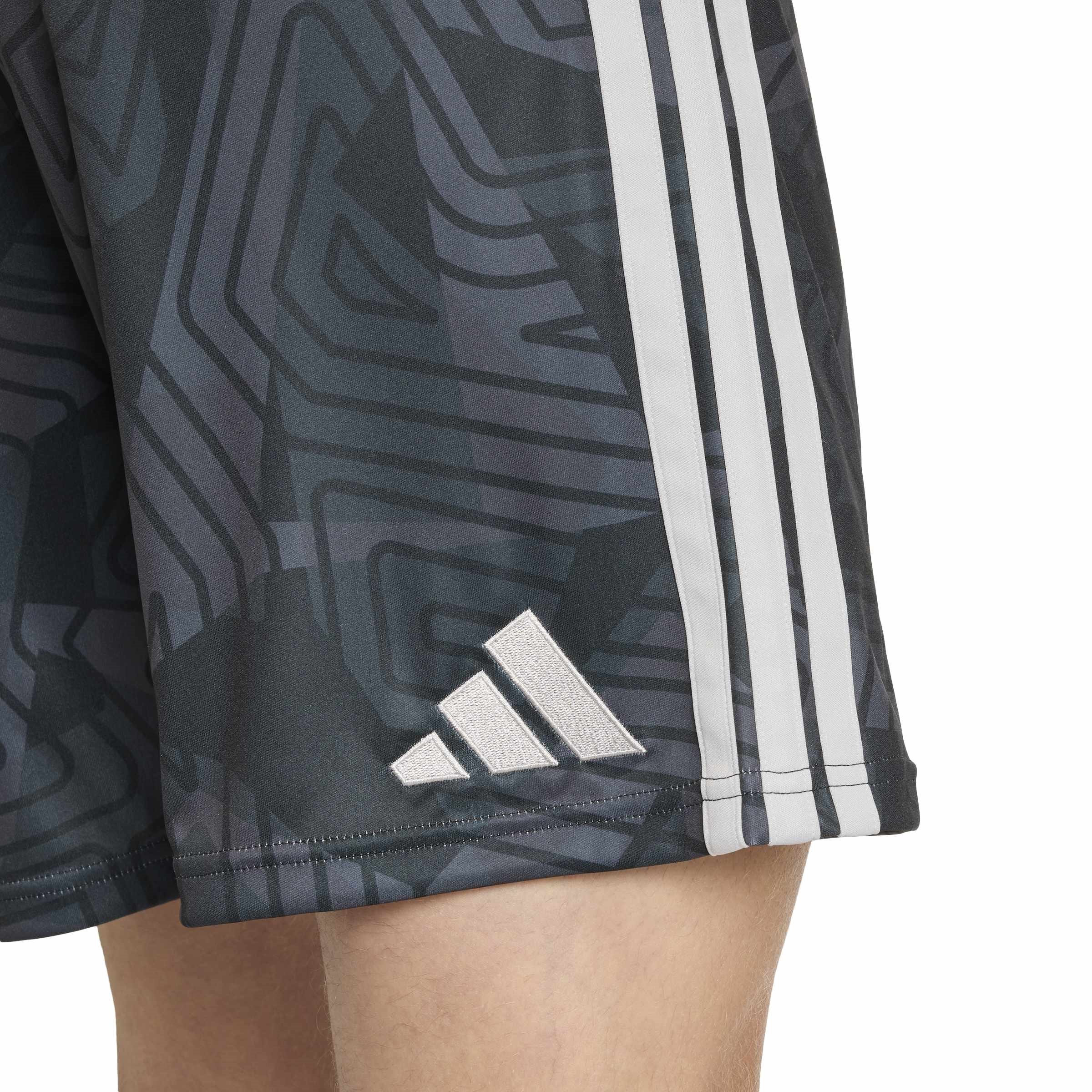 Adidas T26 C Gk Sho M Erkek Şort KC5351