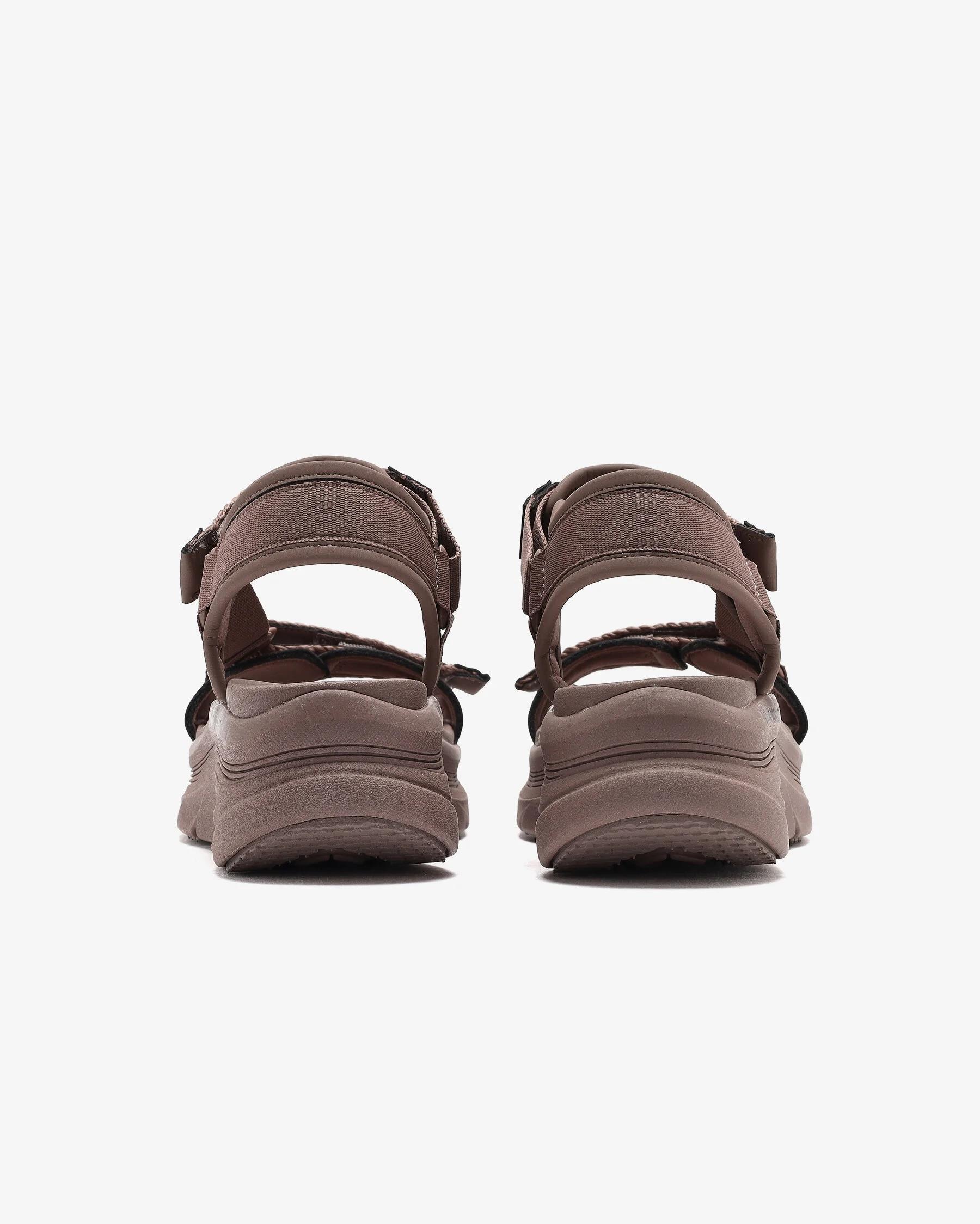 Skechers DLux Walker-Pretty Fıeld Kadın Sandalet 119822