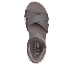 Skechers Ultra Flex 3.0 Kadın Sandalet 119975