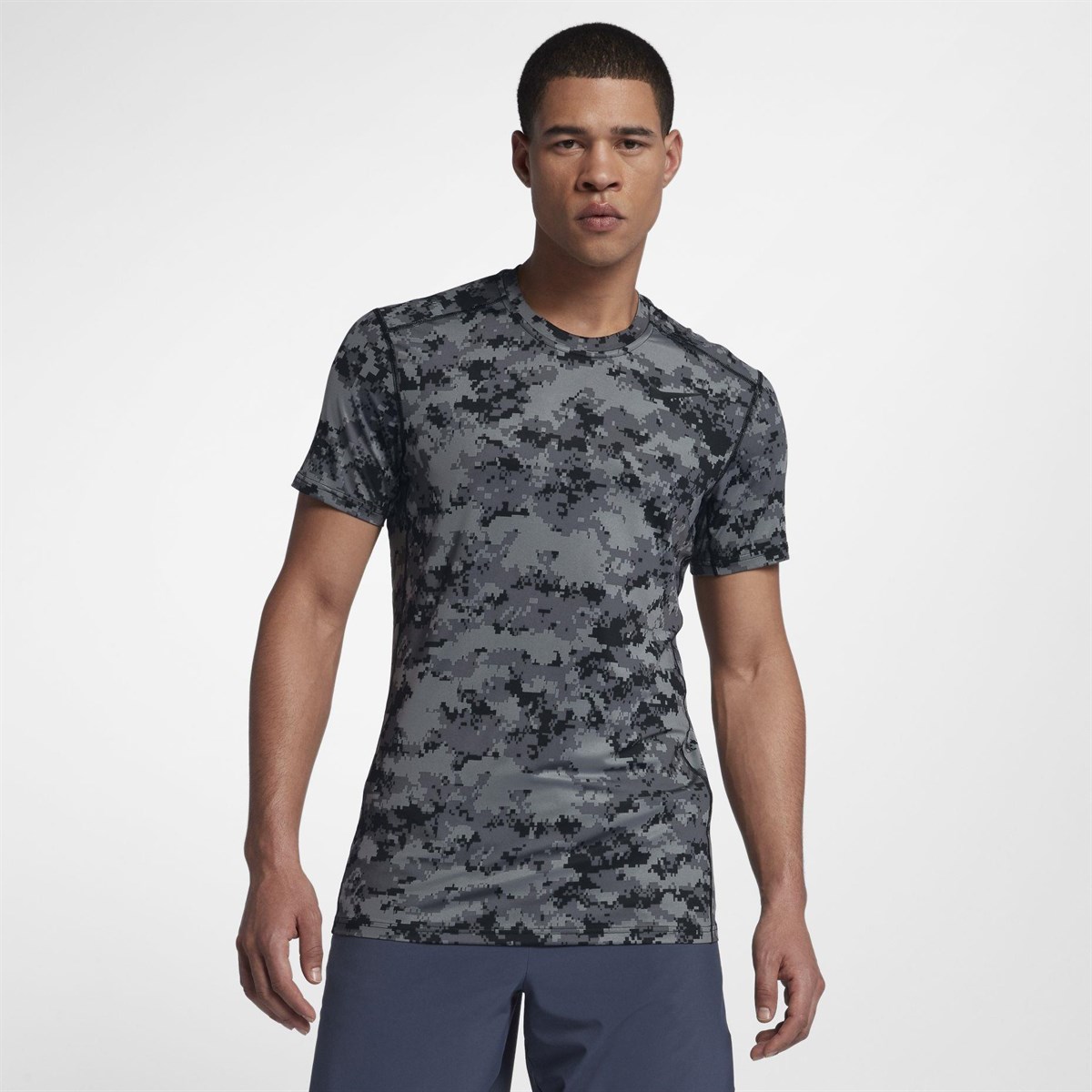 Nike M Nk Bslyr Top Ss L Erkek Tişört