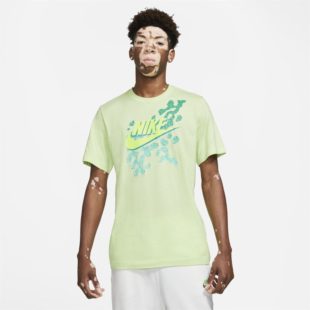 Nike M Nsw Tee Beach Party Futura Erkek Tişört