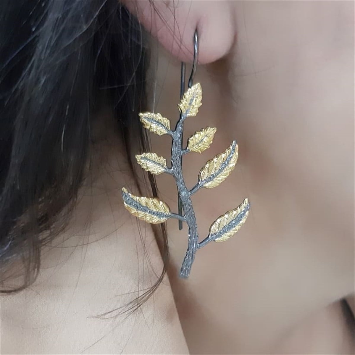 El İşi Yaprak Küpeler