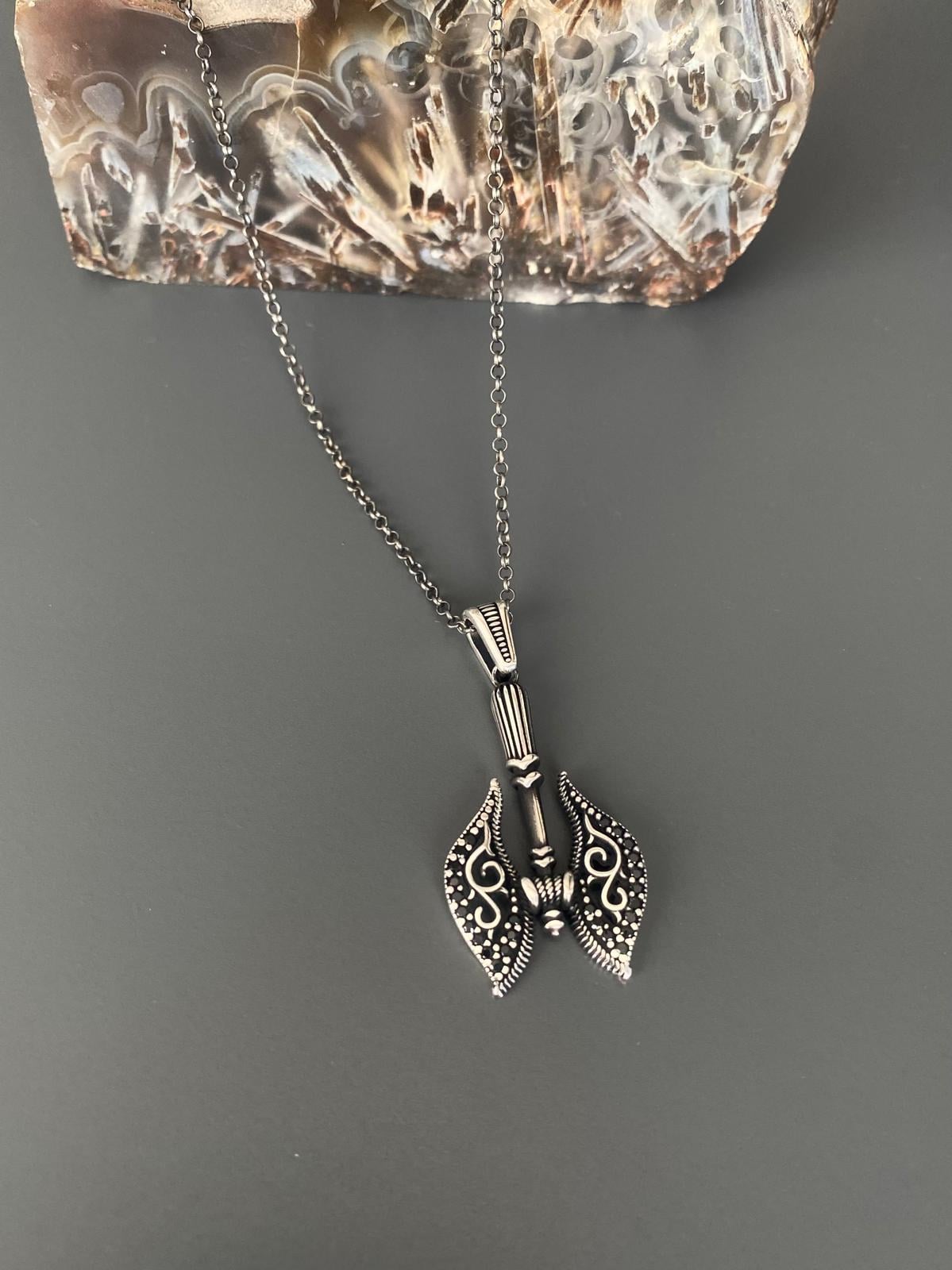 Çift Ağızlı Viking Baltası Kolye