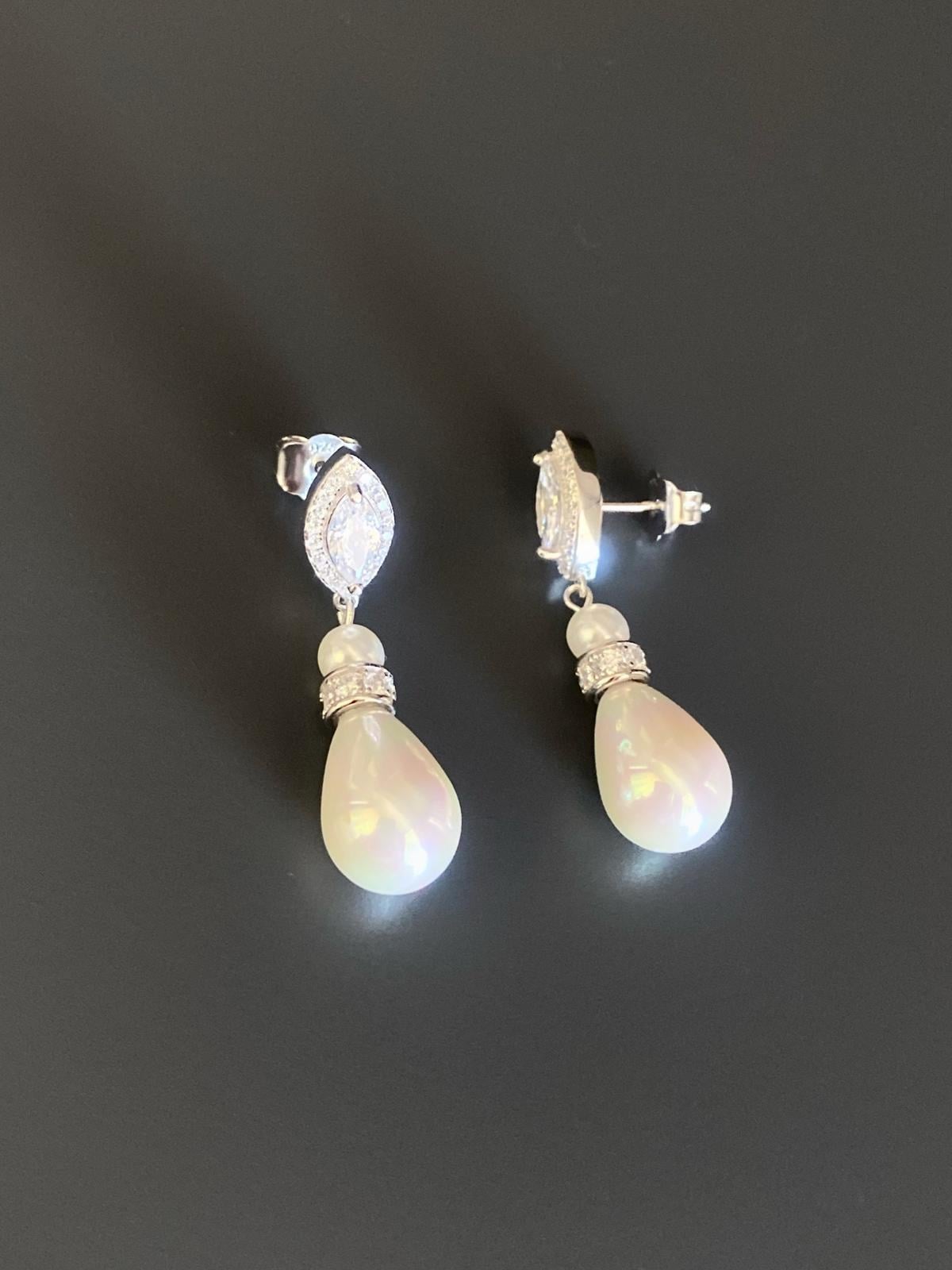 İnci Damla Silver Küpe