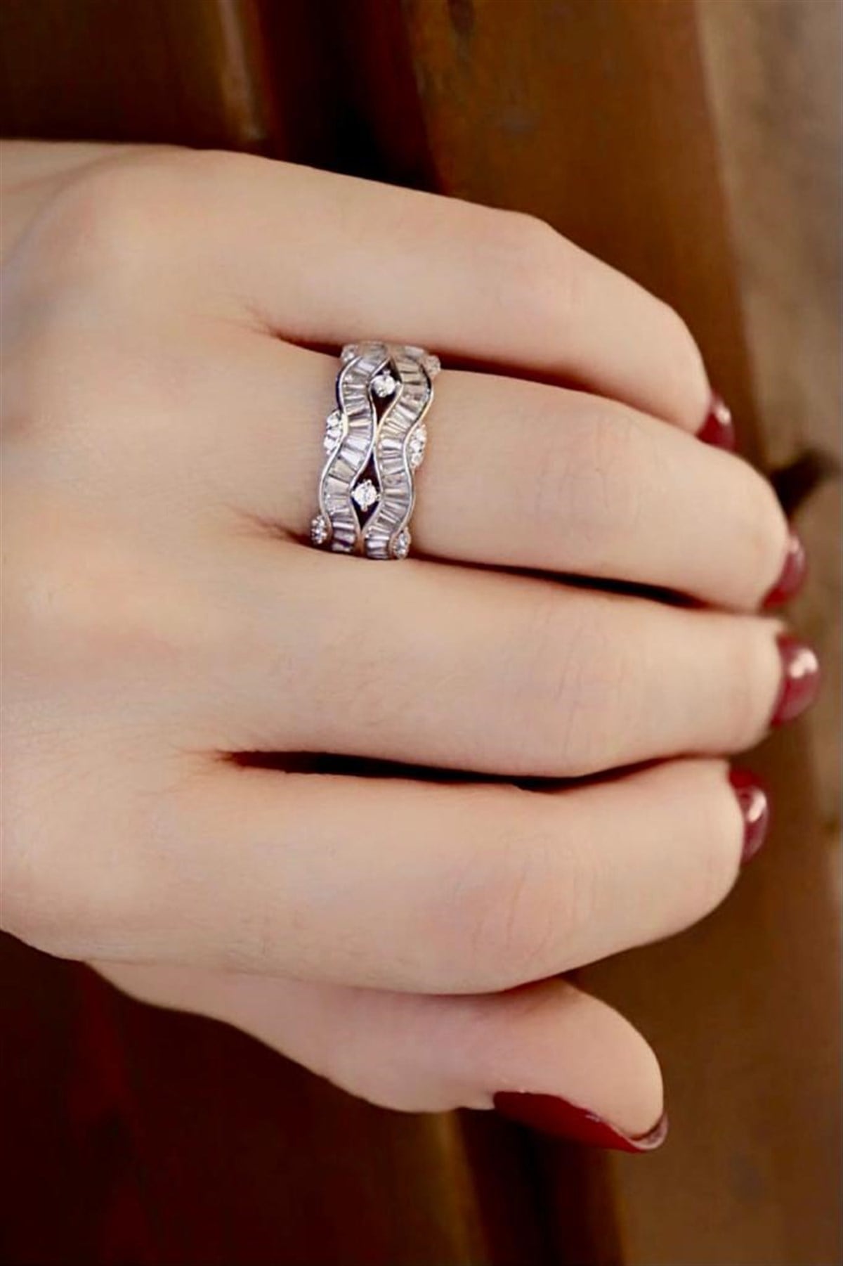 Çift Sıra Baget Taşlı Yüzük