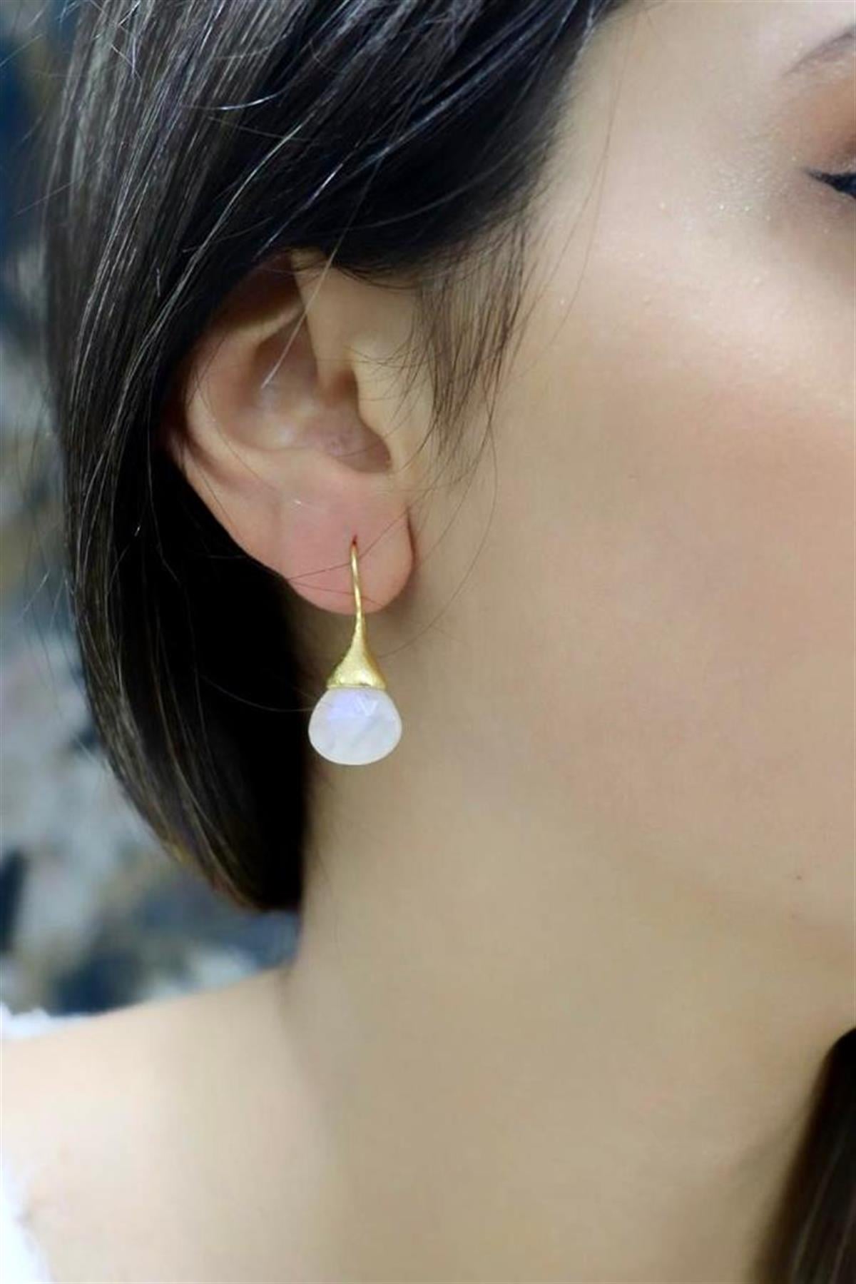 Damla Aytaşı Küpe