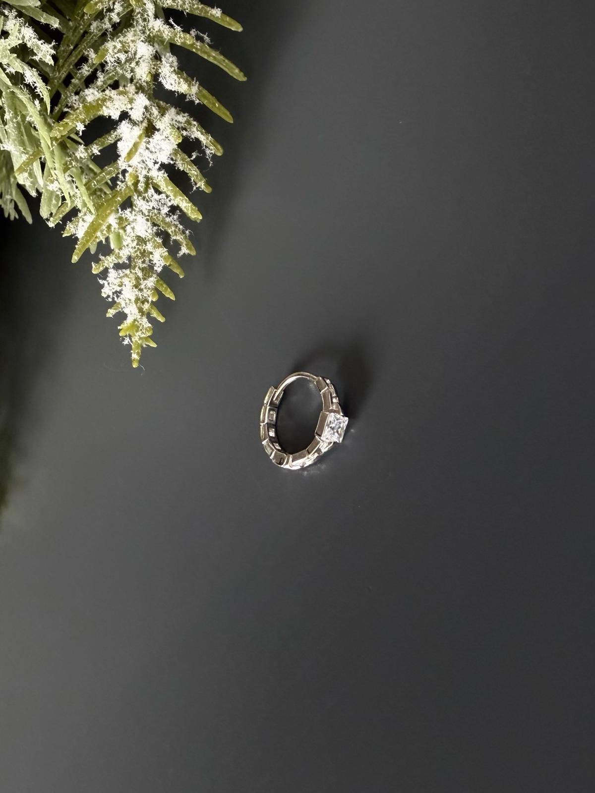Helix-Tragus Halka Küpe 17
