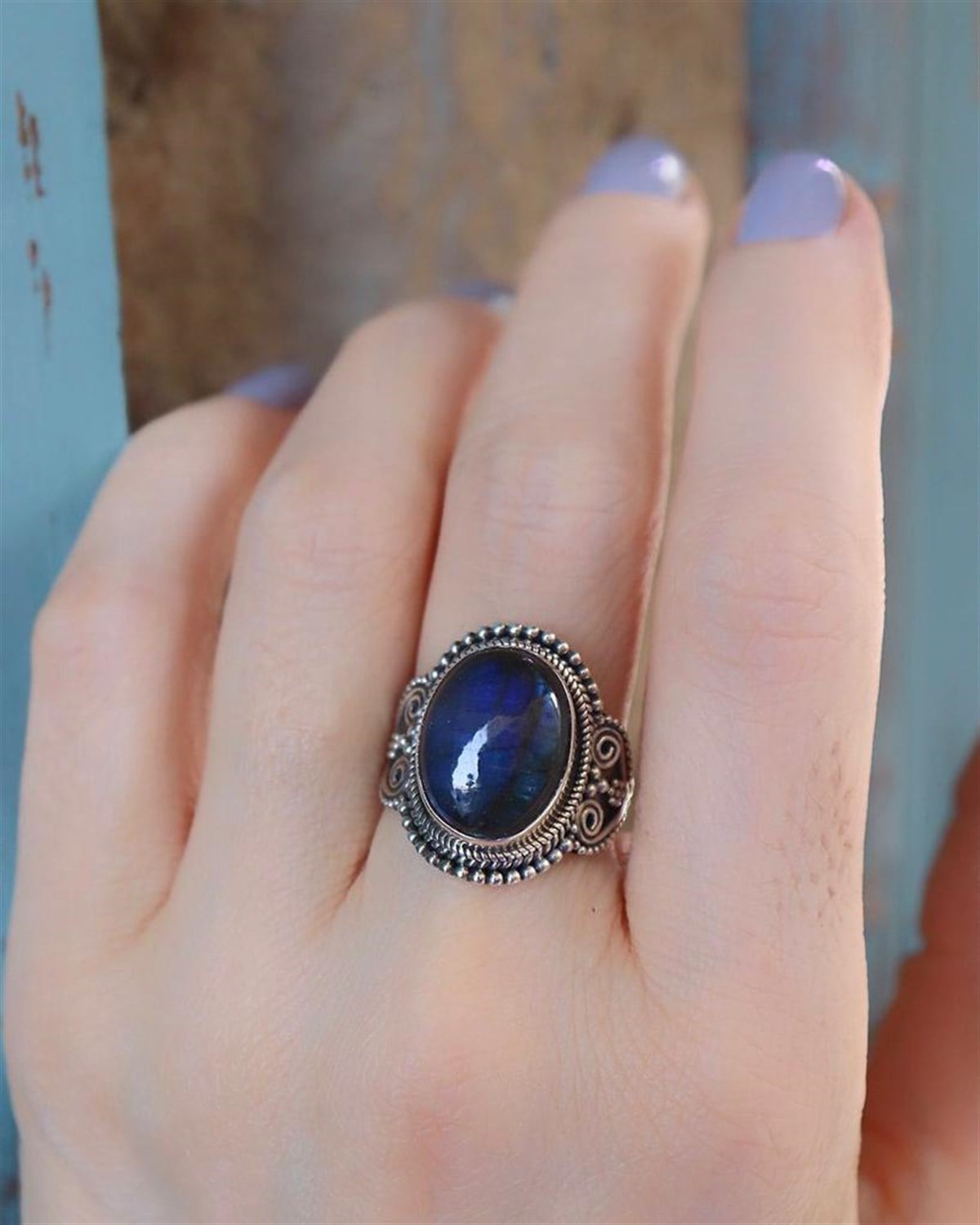 Oval Labradorit Taşlı Yüzük