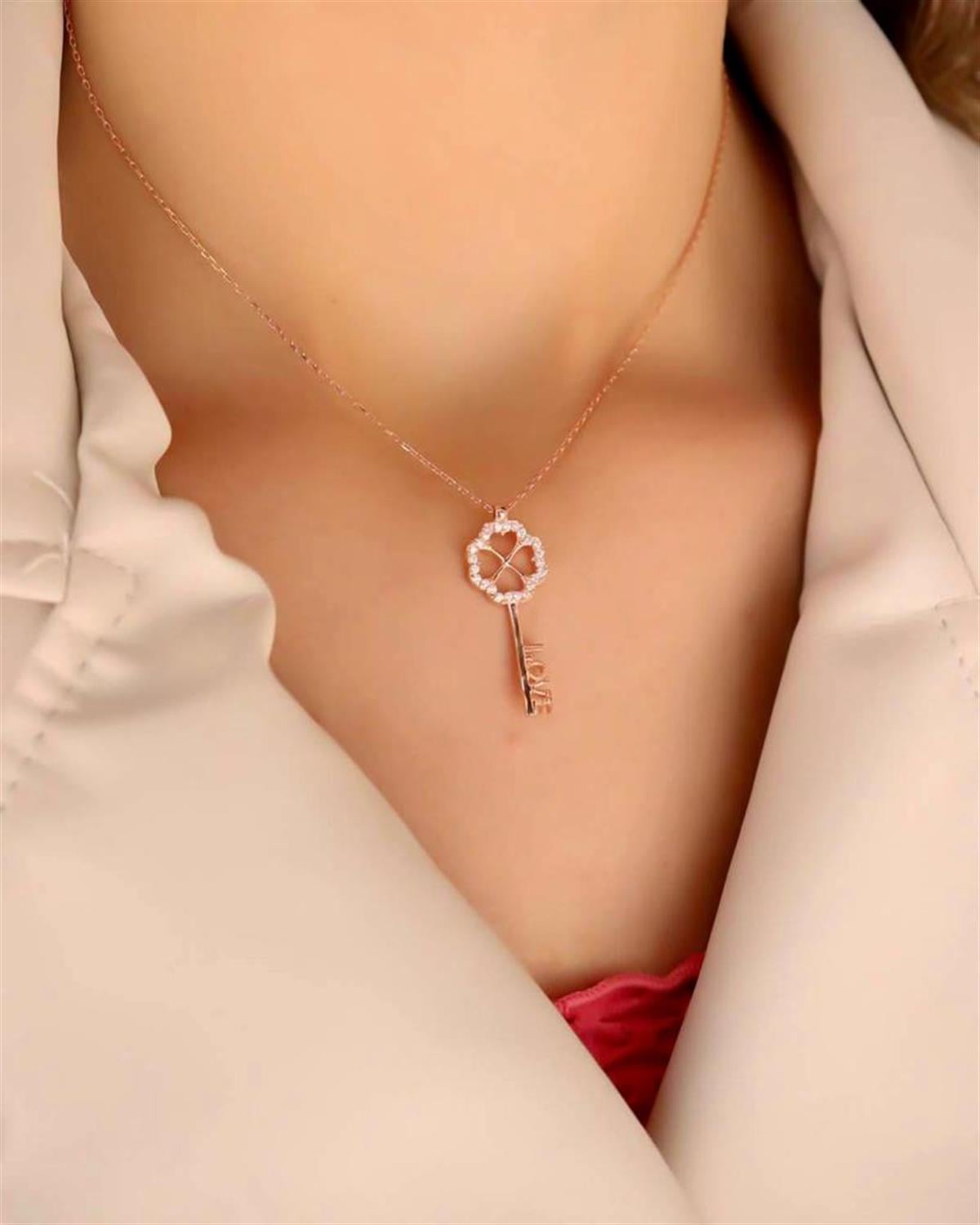Rose Anahtar Kolye