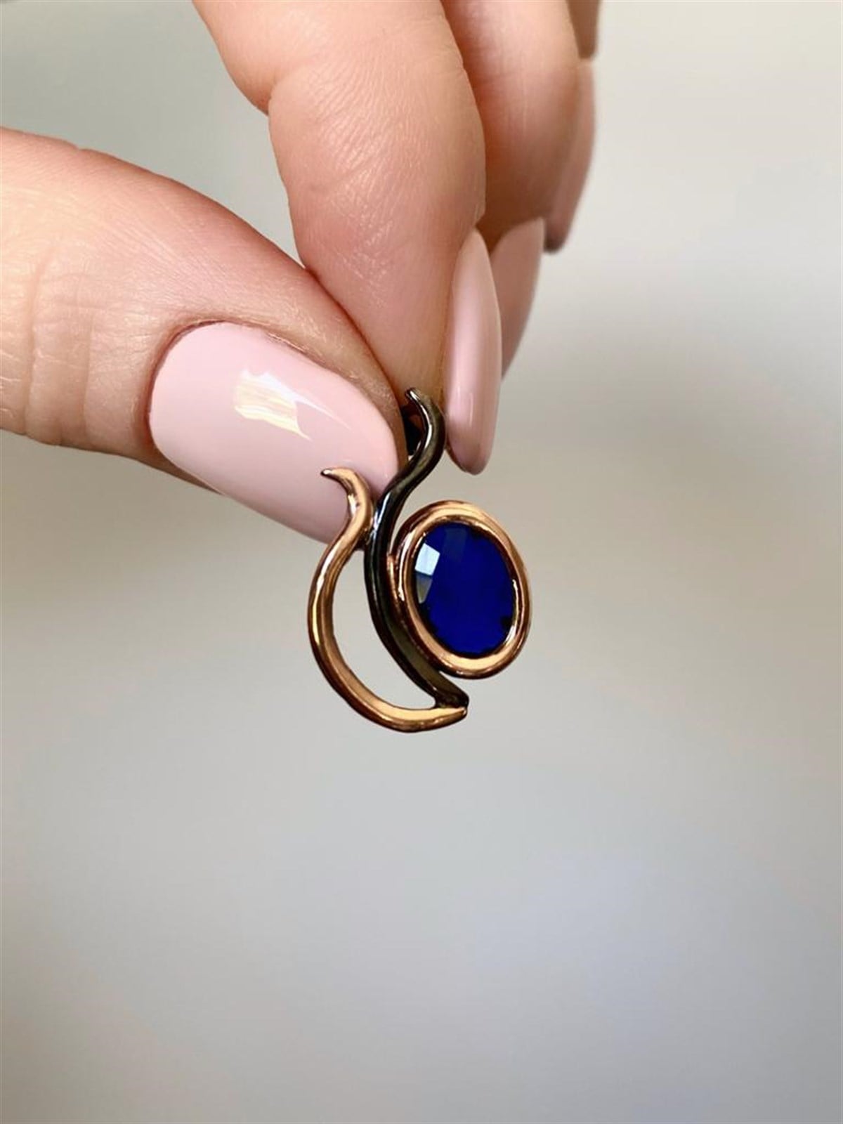 Safir Taşlı Tasarım Küpe