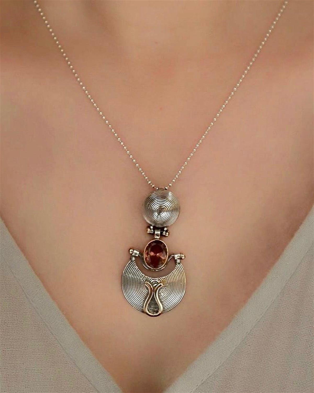 Sultanit Taşlı Tasarım Kolye