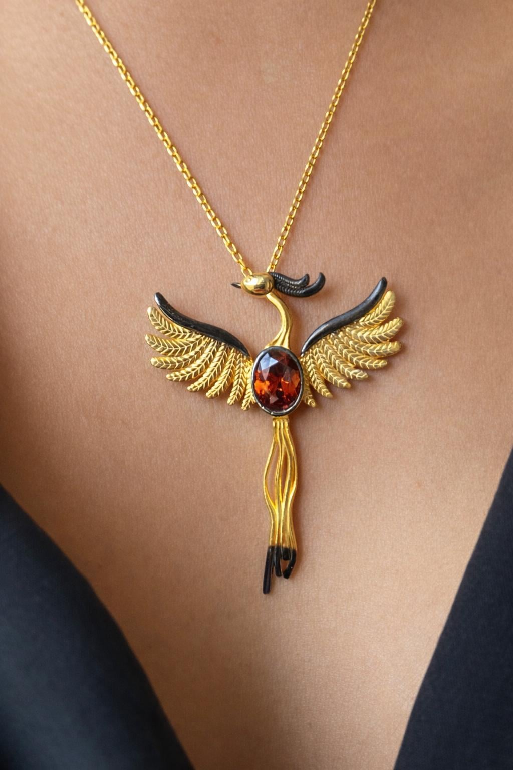 Lal Taşlı Anka Kolye